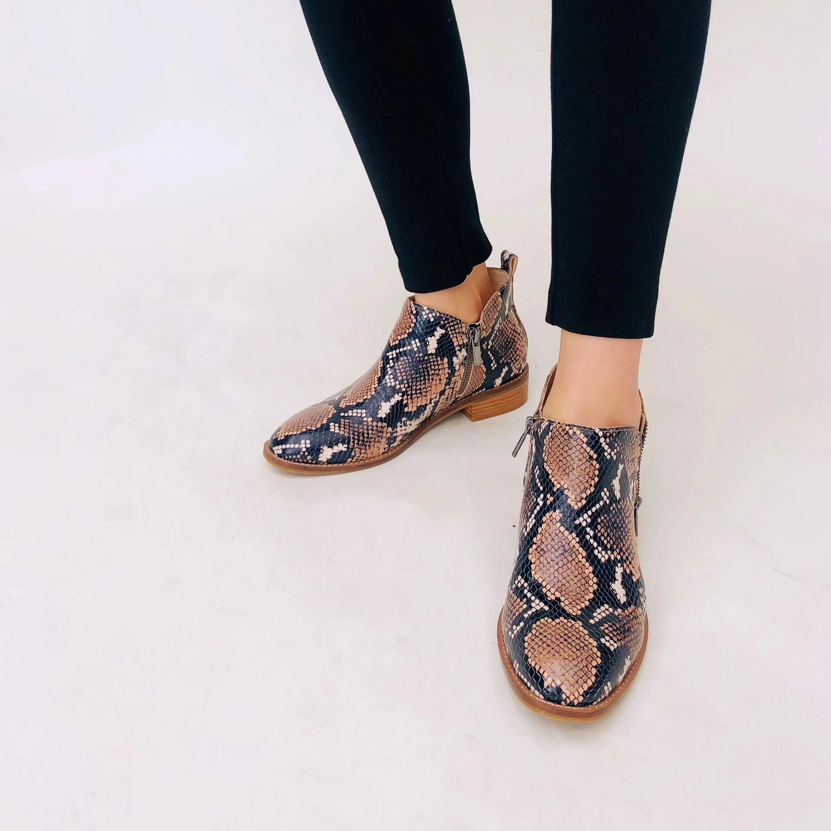 Aya Boots - Animal print