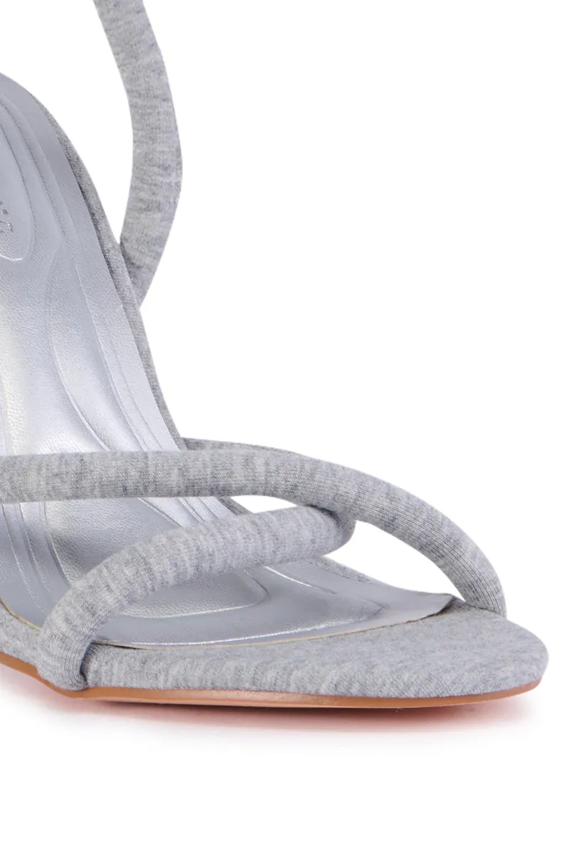 AZALEA WANG ENID GRAY CHUNKY SANDAL