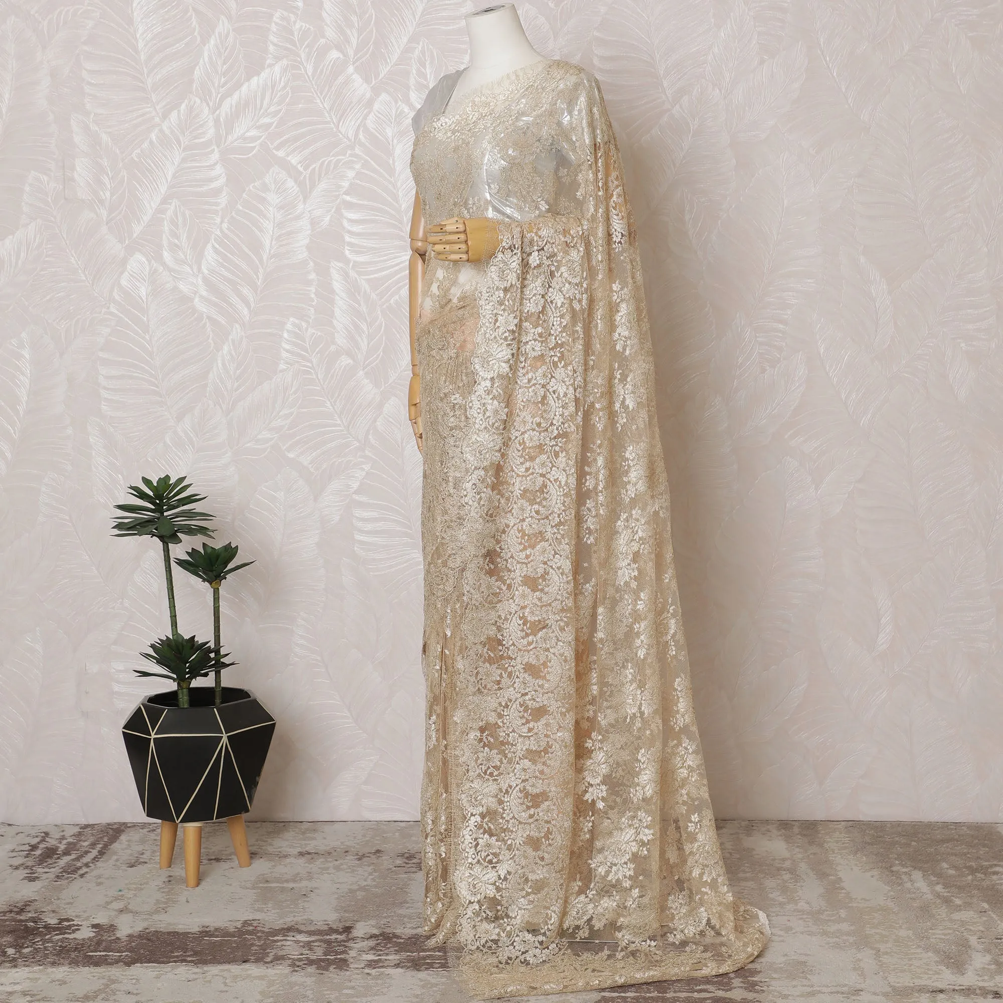 Elegant French Metallic Chantilly Lace Fabric - Gold Floral Design, 110 cm Width, 5.5 Meters-D19451