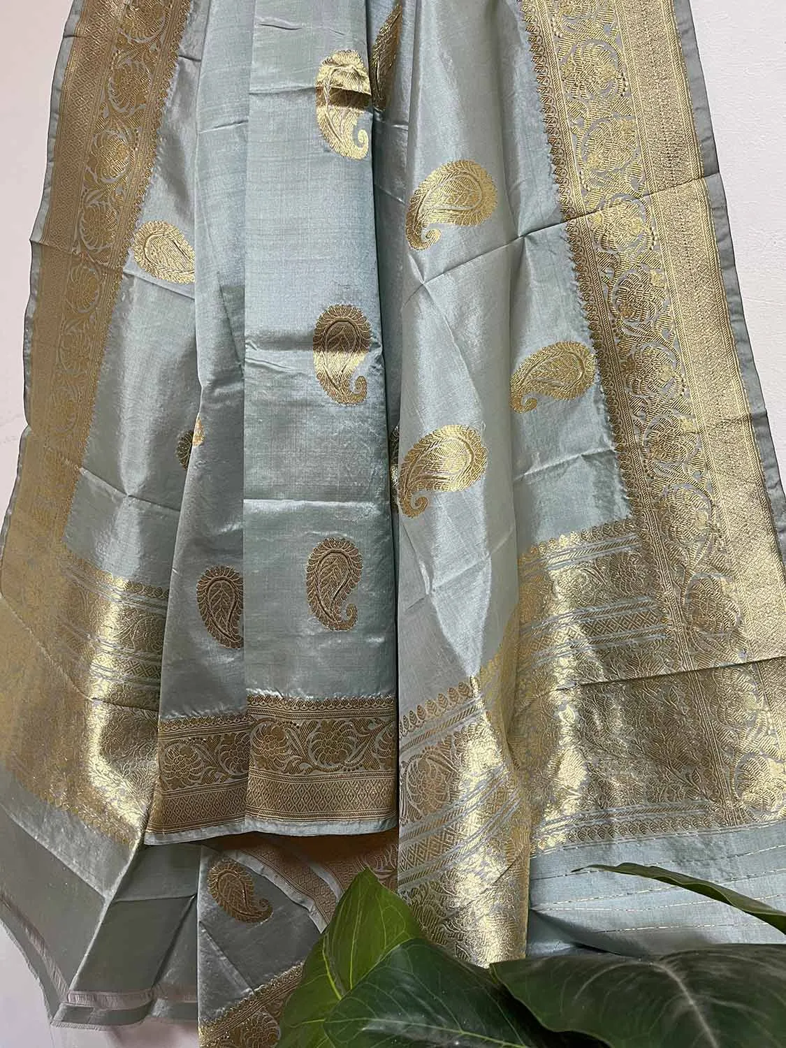 Elegant Grey Banarasi Handloom Pure Katan Silk Dupatta