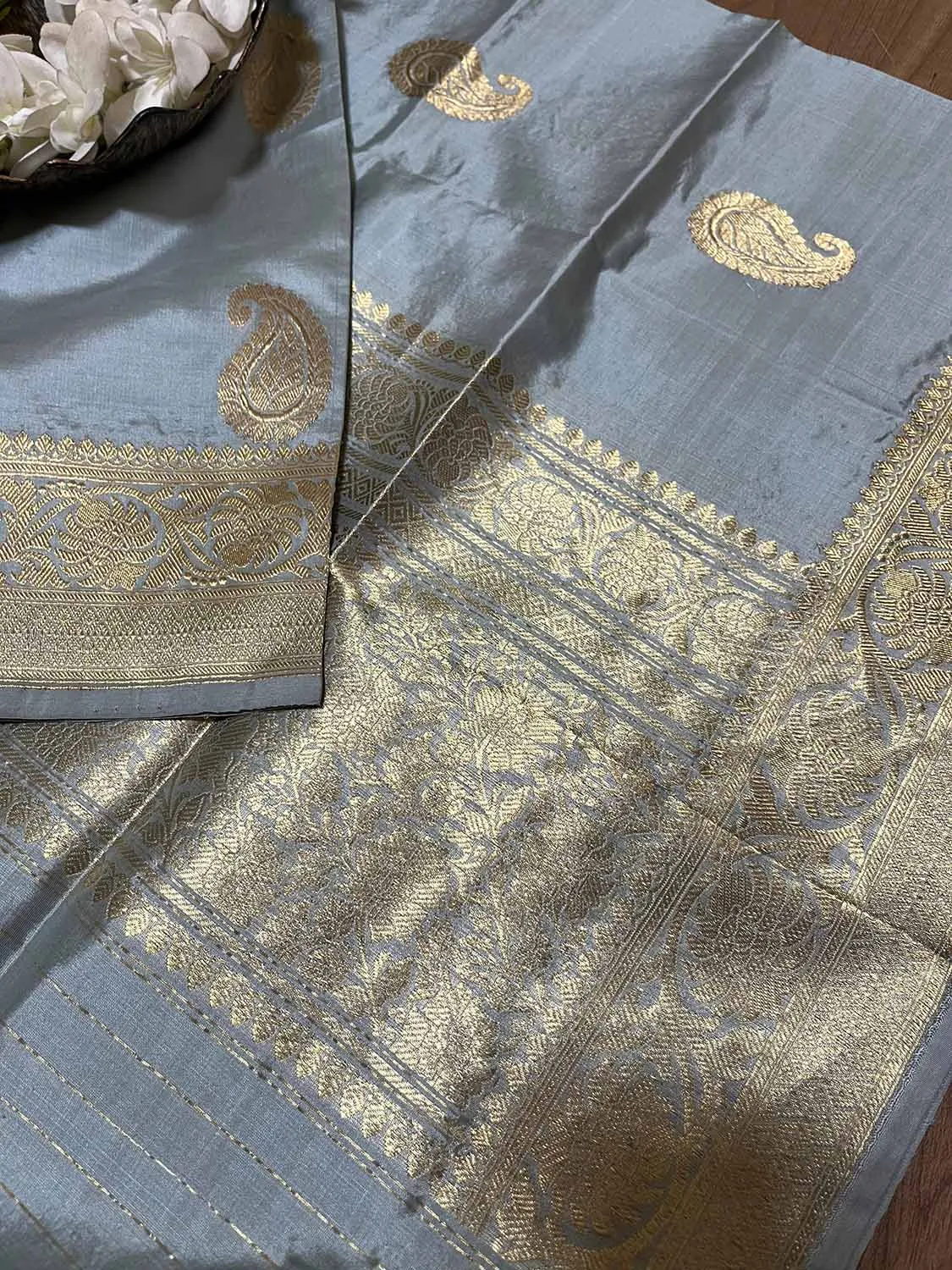 Elegant Grey Banarasi Handloom Pure Katan Silk Dupatta