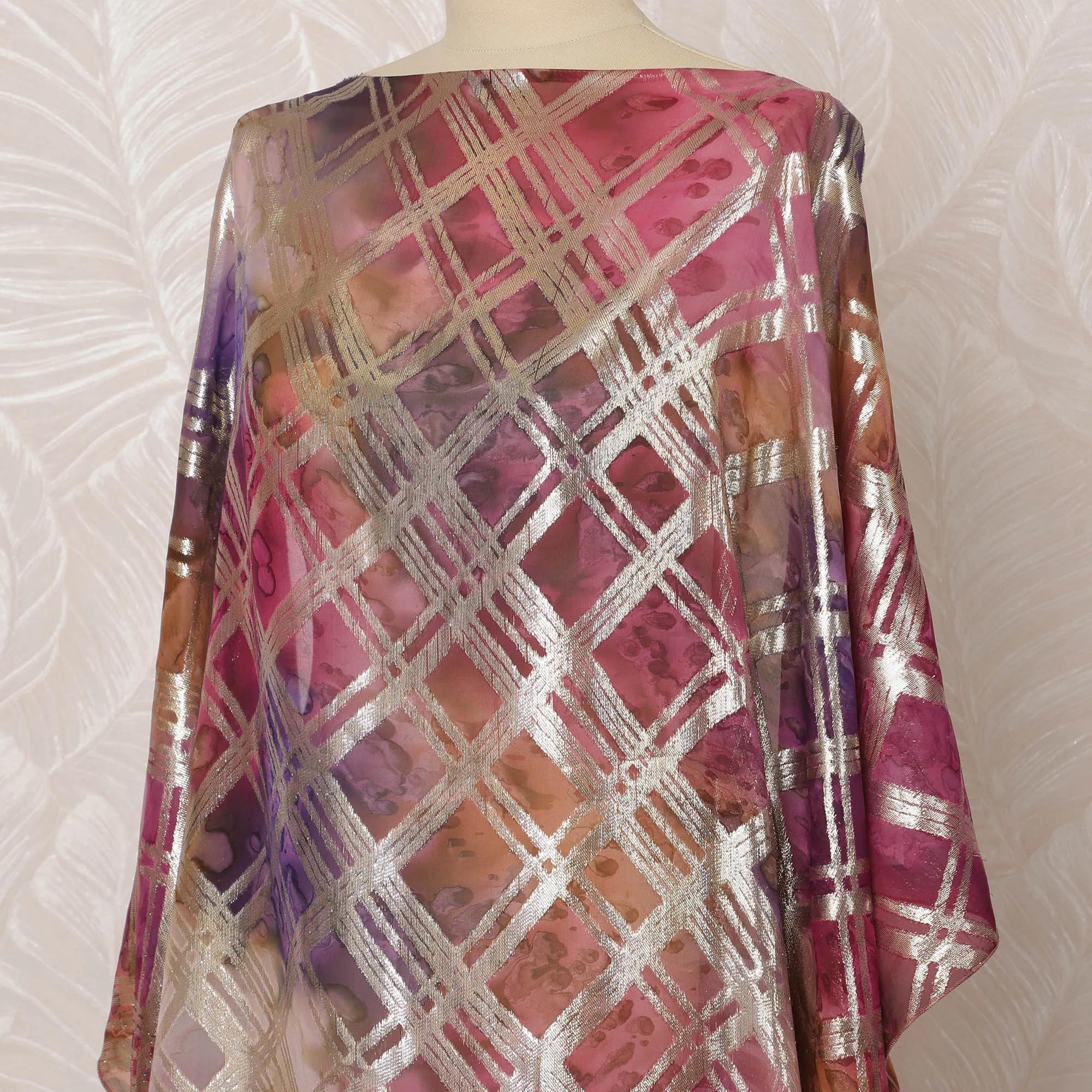 Purple and Pink Somali Silk (Fransawi) Chiffon Dirac Fabric with Metallic Lurex, 3.5 Meters, 140 cm Width-D20885